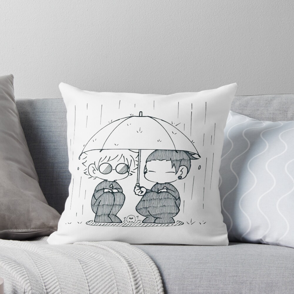 True Friends Throw Pillow
